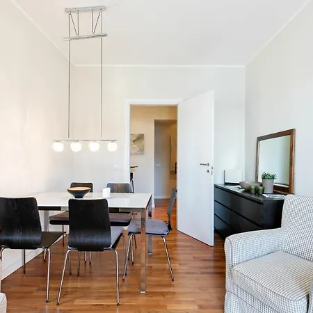 Side Apartment *