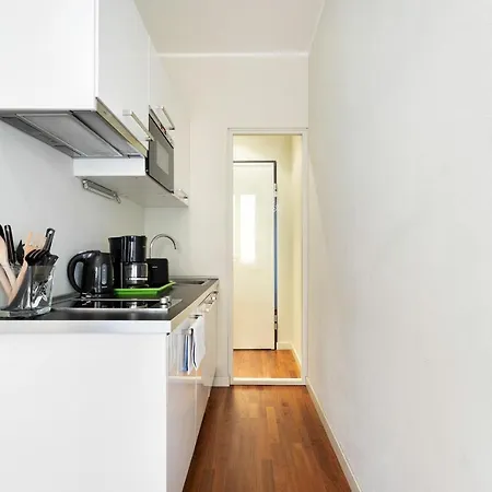 Side Apartment