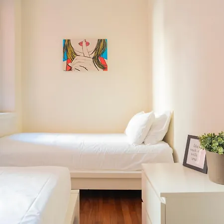 Apartment Side *